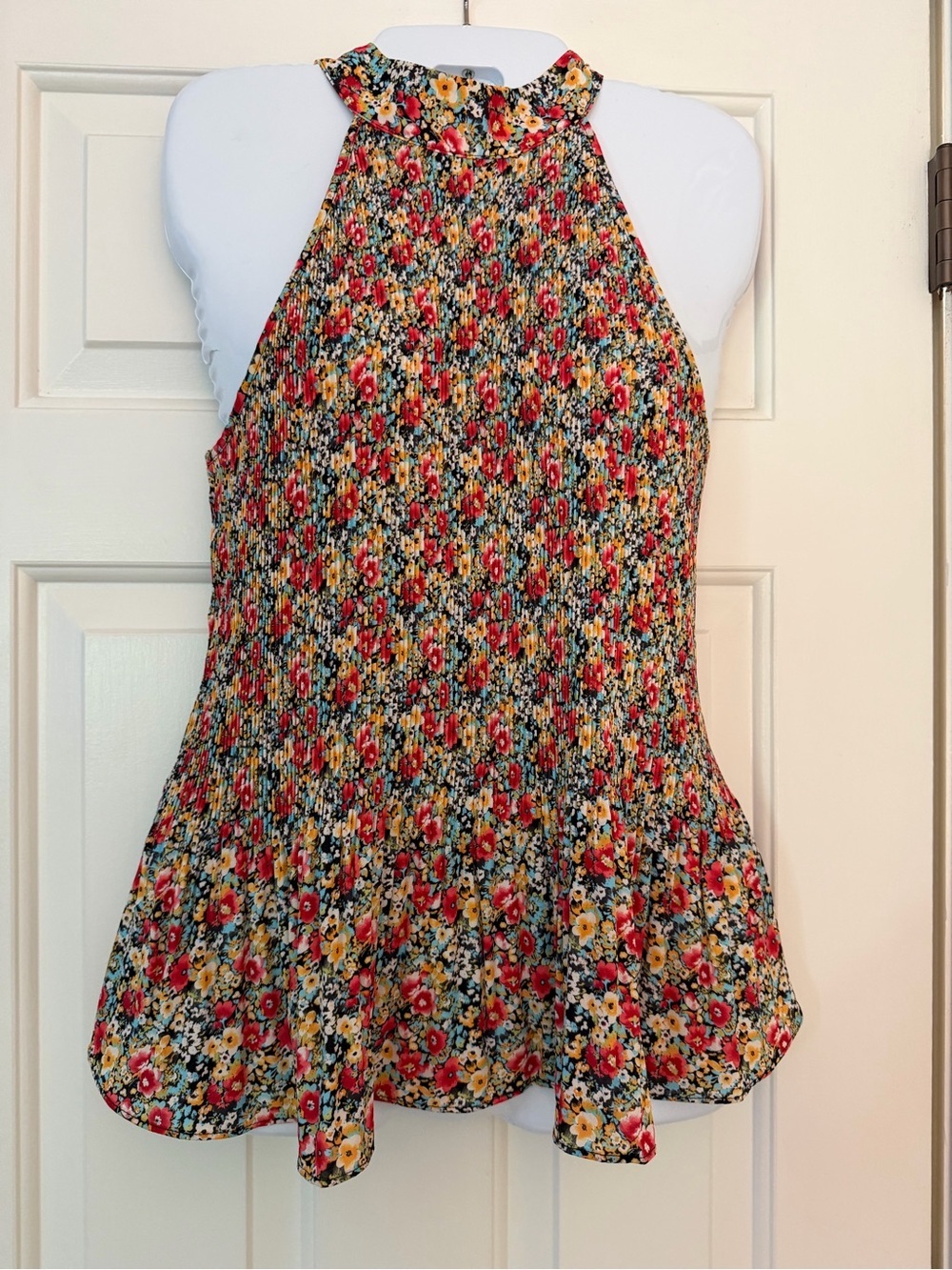 Pleione Floral Smocked Halter Tank Tie Neck Sleeveless Blouse Small
